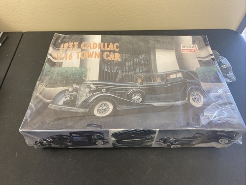 Cadillac Town Car 1933 ミニカー 未使用保管品 当時物 Cadillac Town Car 1933 ミニカー 未使用保管品 当時物