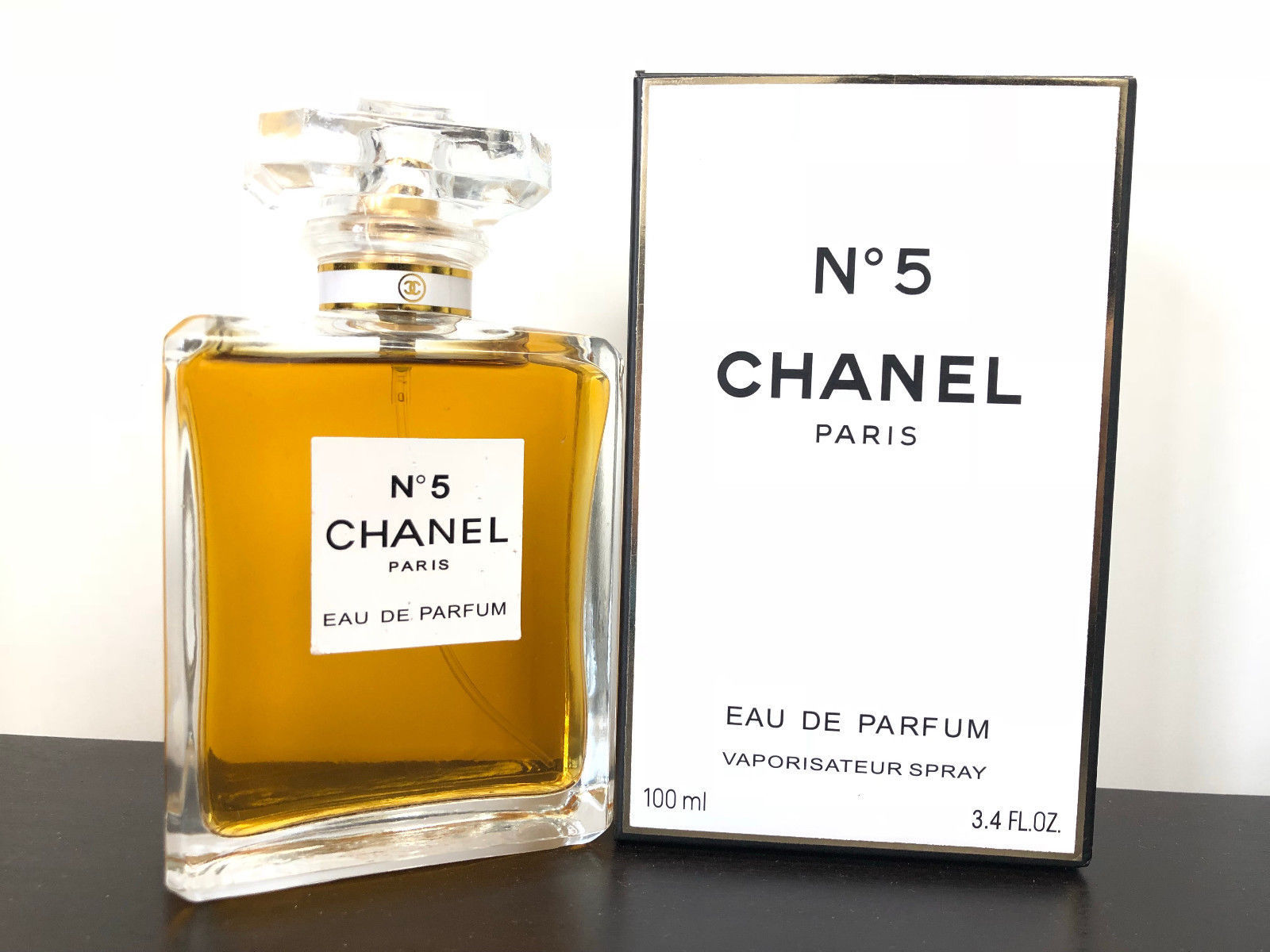 Духи шанель спб. Коко Шанель духи 5. Chanel 5 Parfum 100ml. Шанель 5 духи женские. Coco Chanel духи no 5..