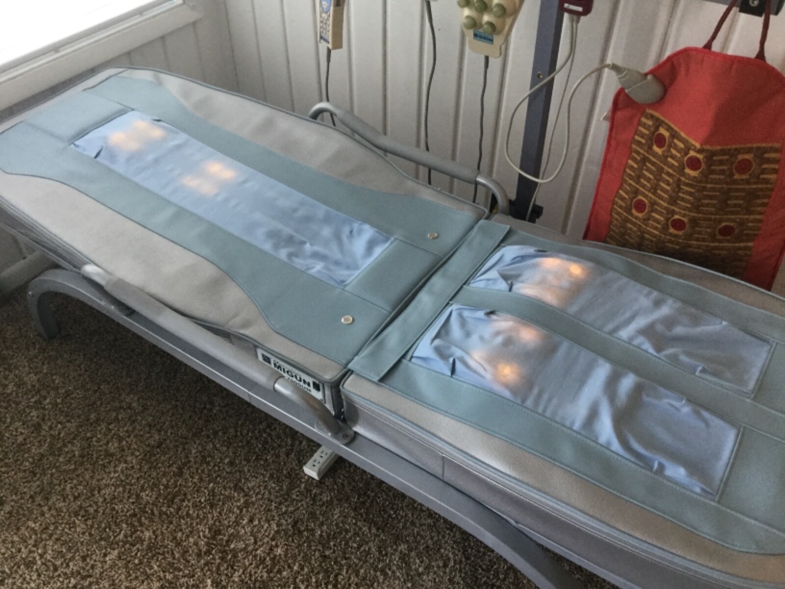 migun massage table-FIR pain relief-traction-Photon-PEMF-TeraHertz-physiotherapy