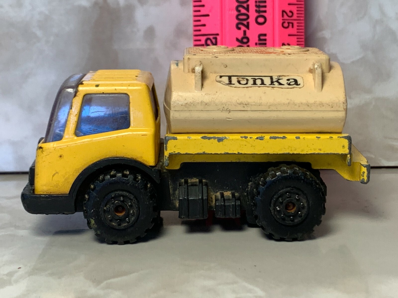 Vintage Tonka Yellow Tanker Truck 4