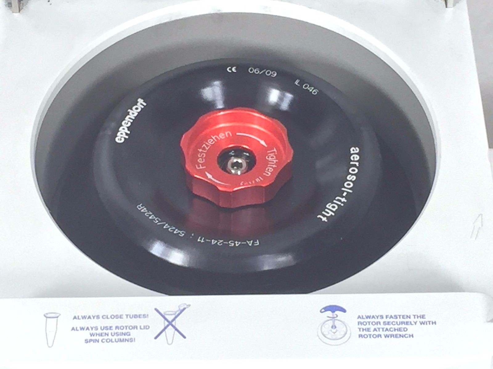 Eppendorf 5424 Centrifuge w/ Rotor FA-45-24-11 & Lid Microcentrifuge