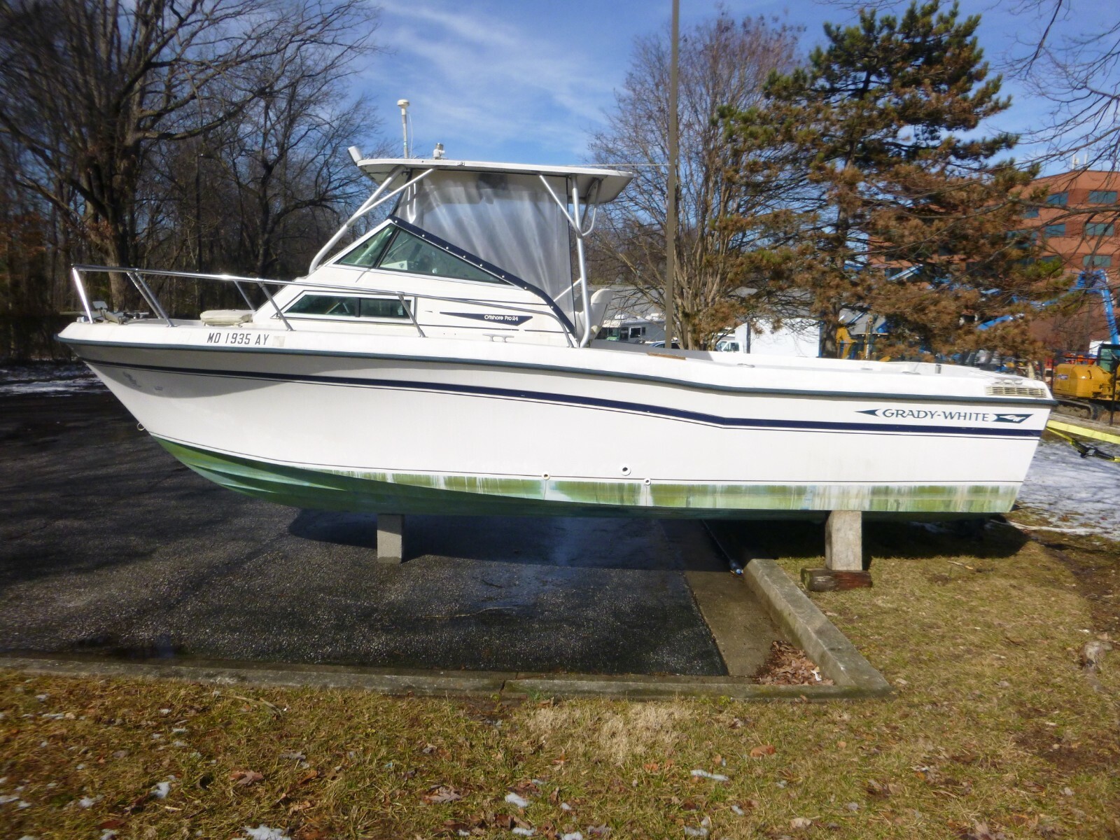 1985 24 ft Grady White 24 Off Shore Walk Around NO RESERVE