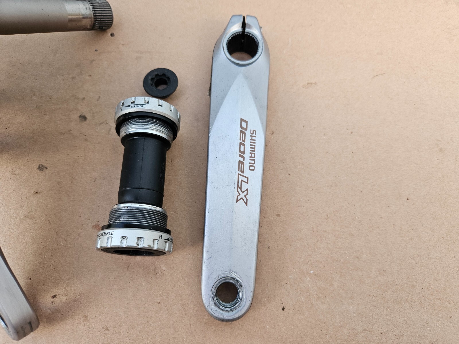 Shimano Deore LX FC-M580 Triple Mountain Bike Crankset Shimano Deore LX FC-M580 Triple Mountain Bike Crankset