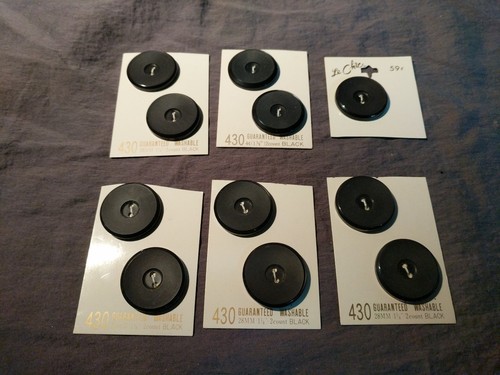 11 Vintage Buttons Le Chic on original cards #430 Black 28mm (1 1/8