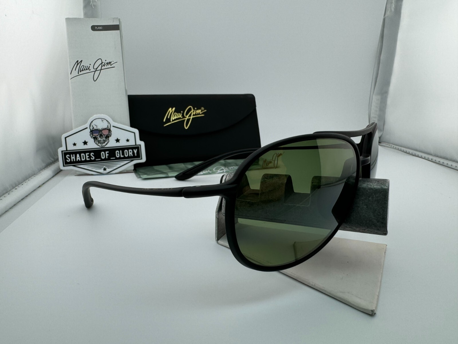 Pre-owned Maui Jim Alelele Bridge Mj 438-2m Black Maui Ht Green Polarized Sunglasses In Maui Ht Polarized