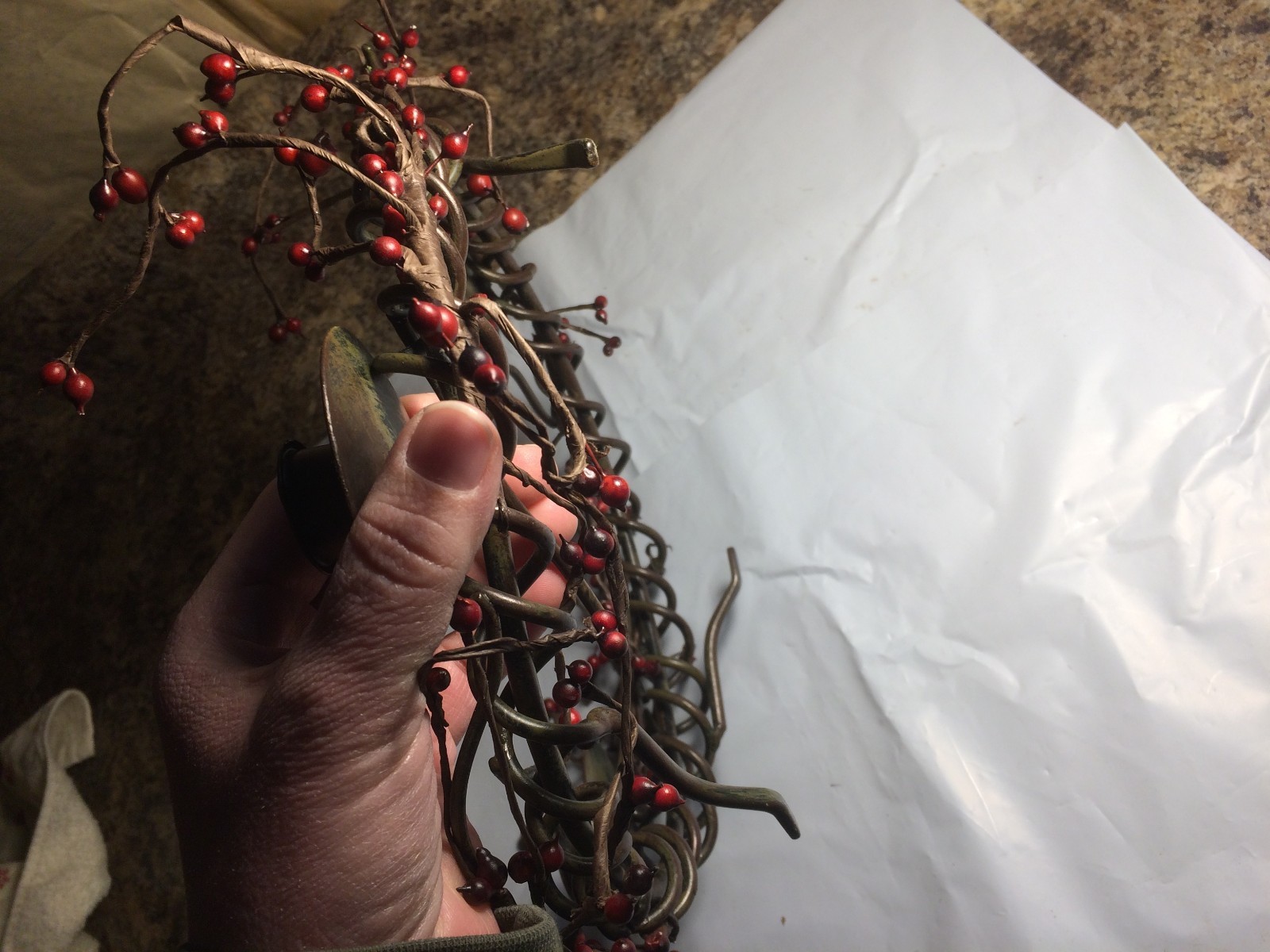 Vintage Round Metal Candle Holder Centerpiece with Red Berry Vine