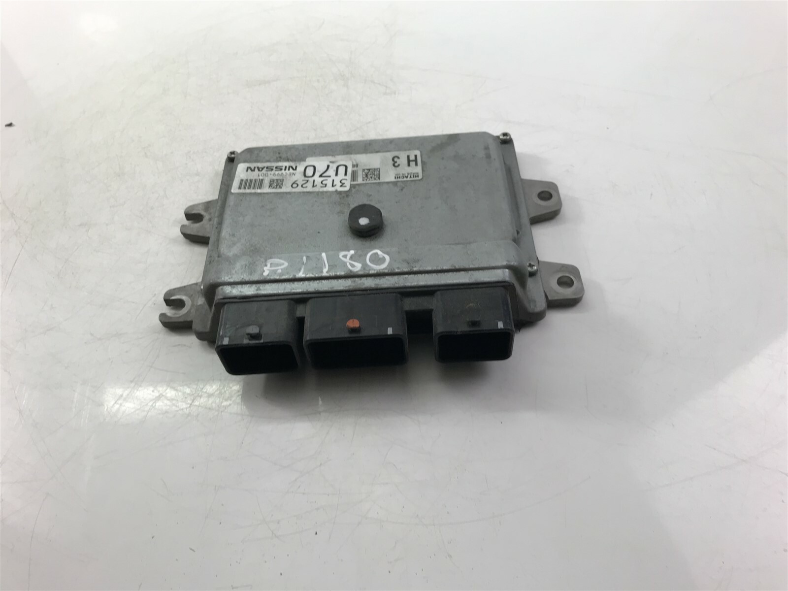 ニナ 1979-1983 Datsun Nissan 280ZX Engine Computer Control Module