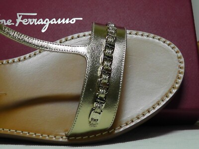 Pre-owned Ferragamo Salvatore  Metallic Gold Tremiti Chain Trim Flat Sandal Size 8.5c$430