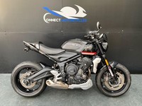TRIUMPH TRIDENT 660 LOW MILEAGE HPI CLEAR