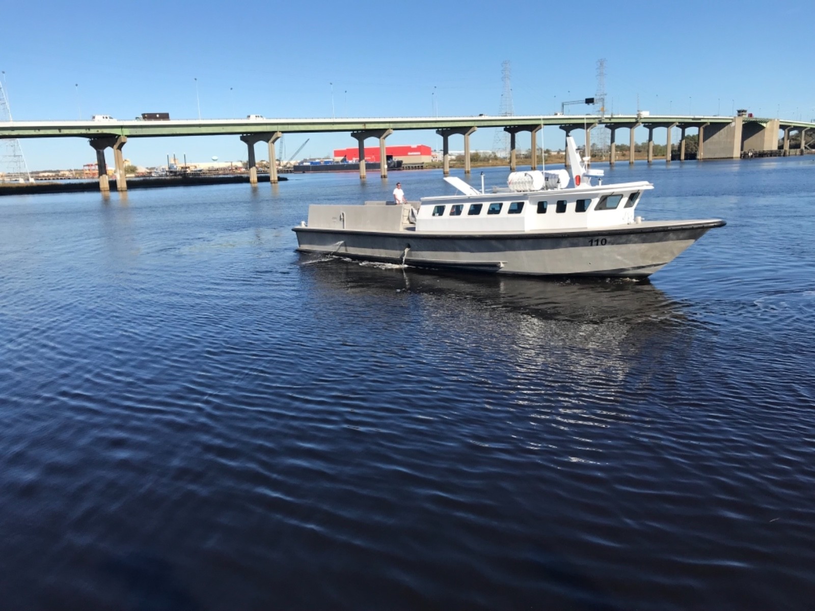 Crew boat/ Dredge tender