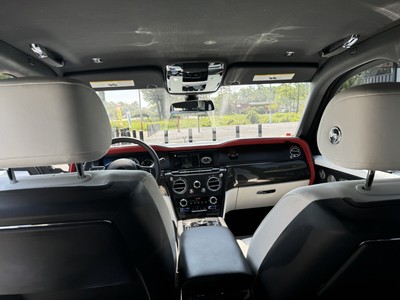 image 12 of interior