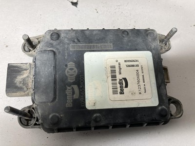 Bendix K123760X003 Radar or Sensor: BENDIX FRONT RADAR ASSEMBLY - Used