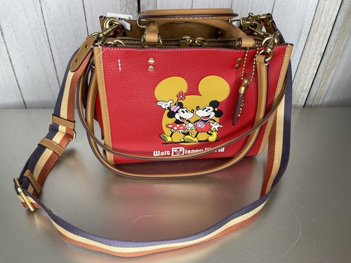 【未使用級】COACH× ディズニー50周年 ローグ 25 シグネチャー4way 公式】COACH – コーチ | 【DISNEY X COACH】ローグ 25