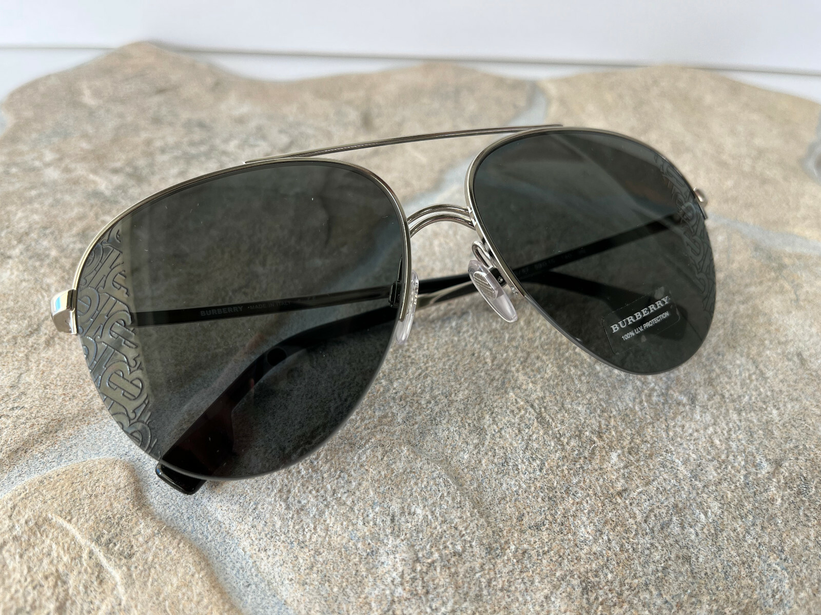 Pre-owned Burberry 3113 Sunglasses Color Silver 100587 In Gray