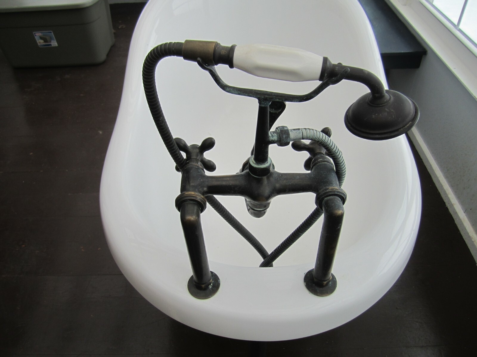 Slipper foot ACRYLIC bath tub