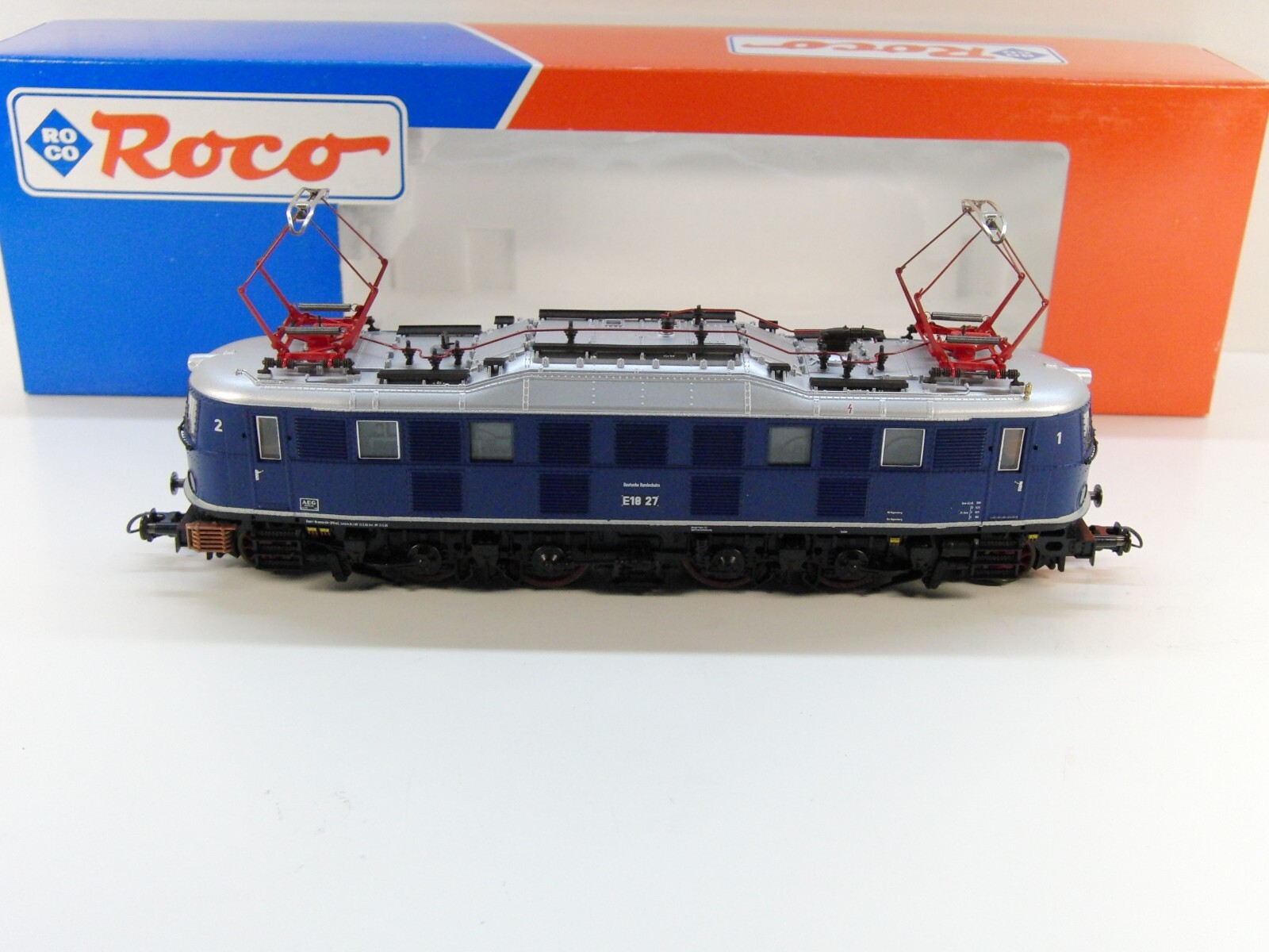 Roco E18型電気機関車 HOゲージ 43659 Roco H0 43659 E-Lok E18 27, DB, Licht, DC, NEM, NEU in OVP