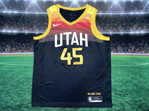 売れ筋商品|||ナイキ カットソー トップス レディース Women's Donovan Mitchell Gold Utah Jazz 2019/20 City Edition Name and Number T-shirt Gold Women's Nike Donovan Mitchell Gold Utah Jazz 2019/20 City