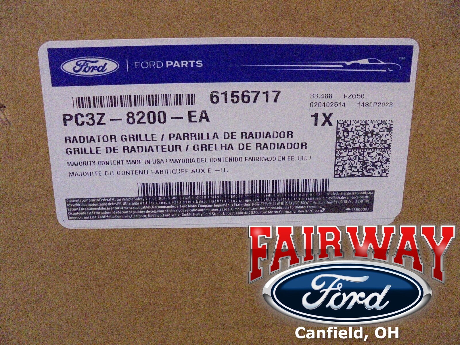 23 thru 24 Super Duty OEM Genuine Ford Platinum Grille Grill PC3Z-8200-EA