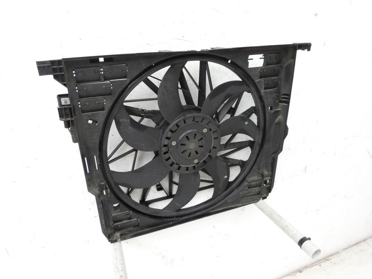 BMW 525d F10 13-17 2,0d 160KW Kühlerlüfter Lüftermotor mit Lüfterzarge BMW 525d F10 13-17 27.02.2014 17428509740... Bild 2