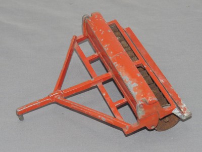 Vintage COCKSHUTT 1:16 Grain Drill orange SLIK rare!