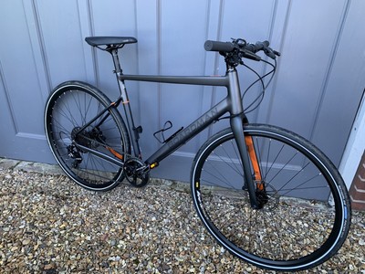 2020 Boardman HYB 8.9 Mens Hybrid Bike Large. Carbon Forks. Great Condition.