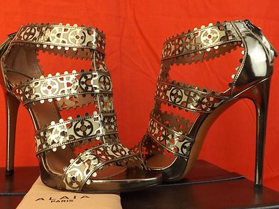 Pre-owned Paris Alaia Dark Silver Laser Cut Patent Leather Platform Sandals Pumps 40 $1550 In Dark Silver /beige
