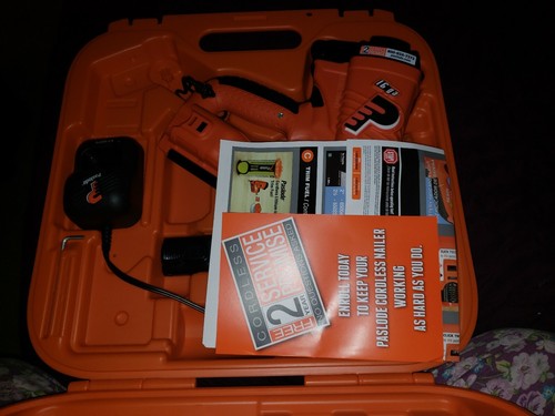 NEW Paslode 902400 Cordless 16g Angled Lithium Ion Finish Nailer IM250A LI