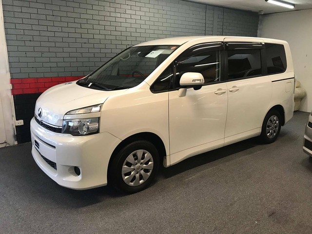 Toyota voxy welcab