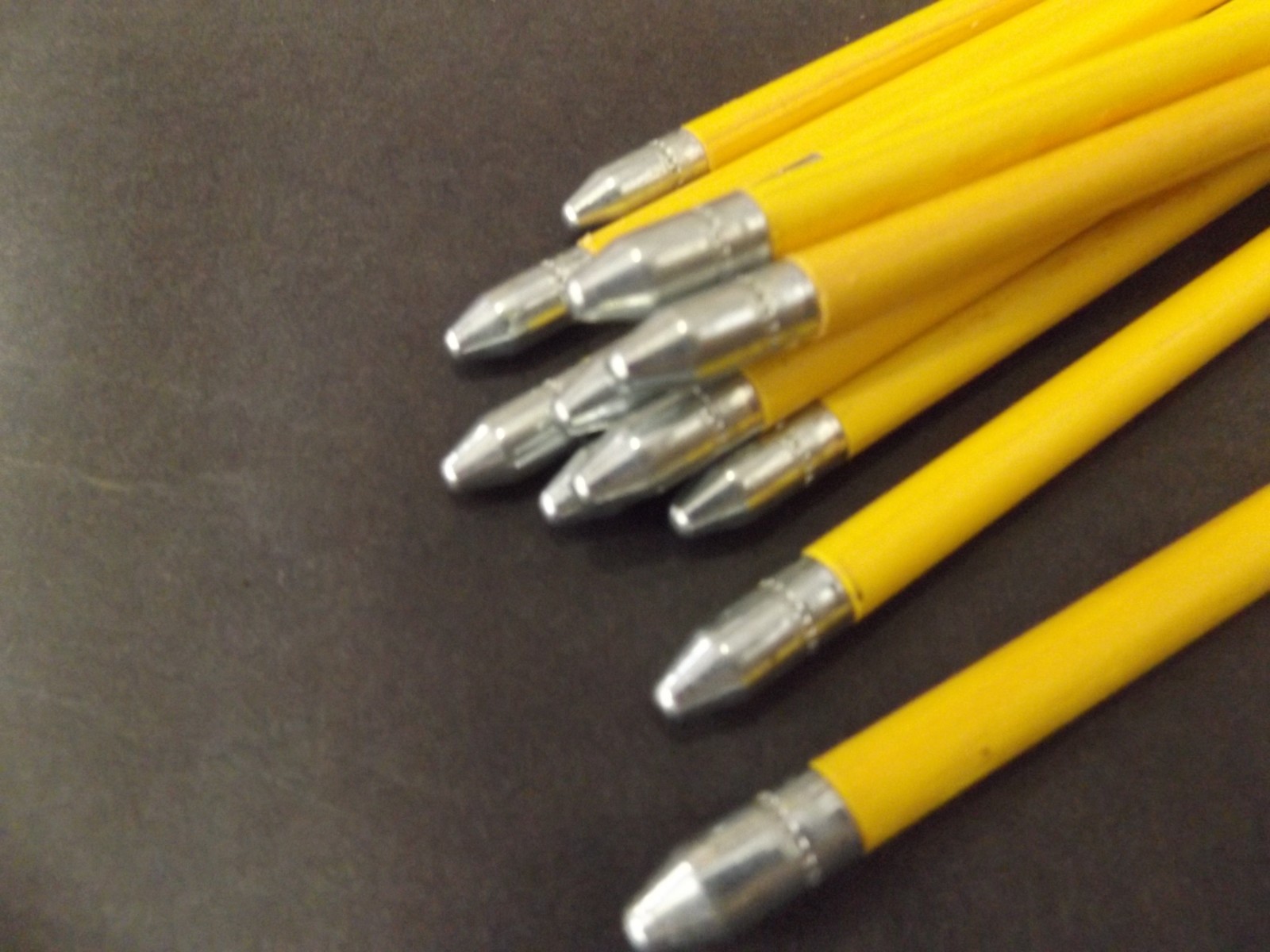 12 MARTIN ARCHERY 24 1/8" YOUTH PRACTICE ARROWS W/ KNOCK AND POINT W/O FLETCHING