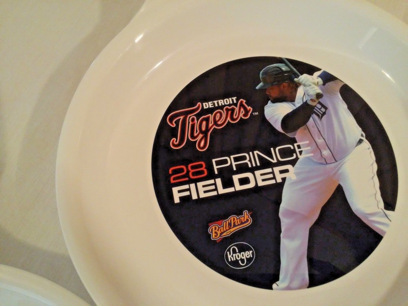 Detroit Tigers Baseball Ball Park Picnic Plates Cup Holders Tailgating Verlander