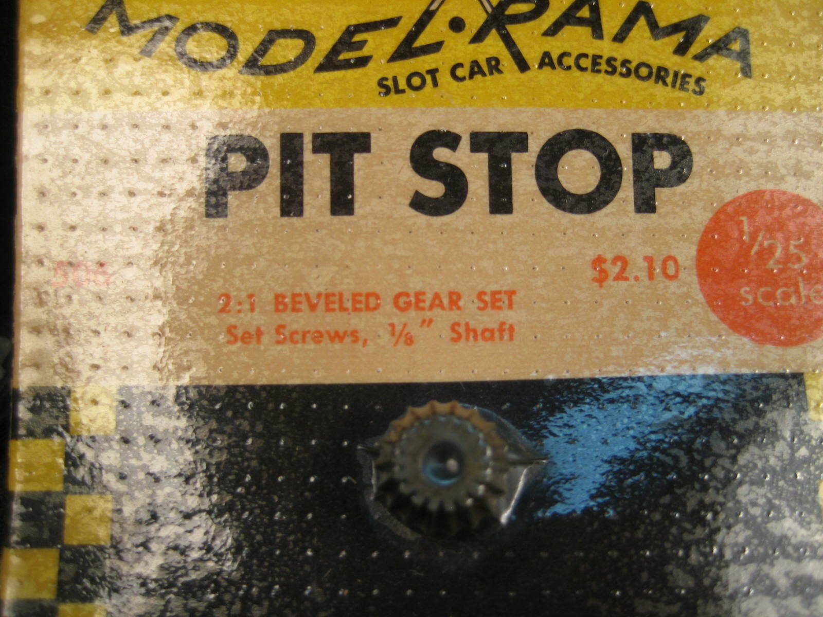 Vintage K & B PIT STOP 1/24 # 506 2:1 Bevelled gear set w/ set screws 1/8
