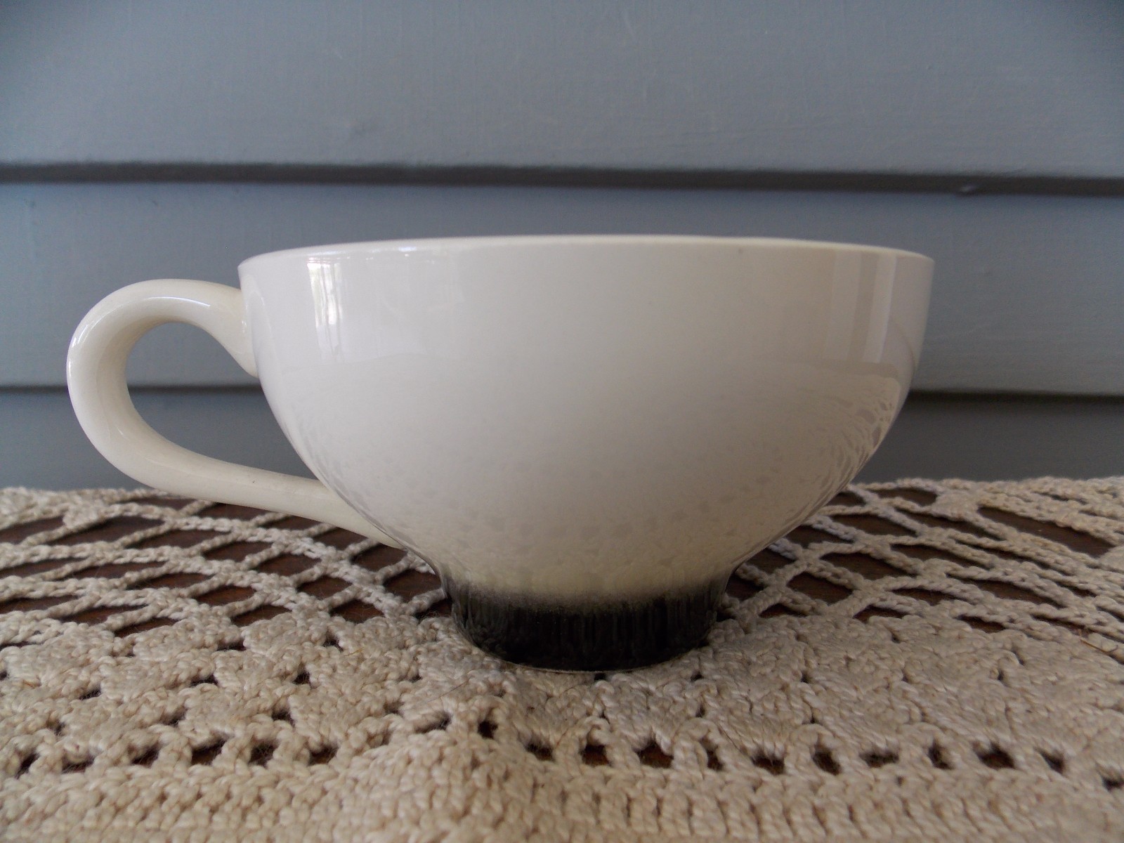 Vintage Stetson Thistle Black Ring at Bottom Coffee Cup Oven Proof Dinnerware