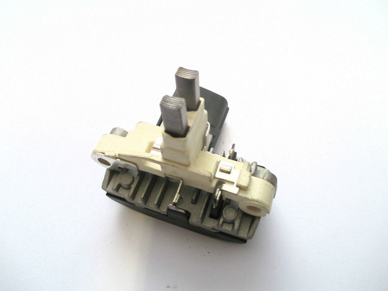 Nouveau RÃ©Gulateur De Tension D'Alternateur 1197311543 42532975