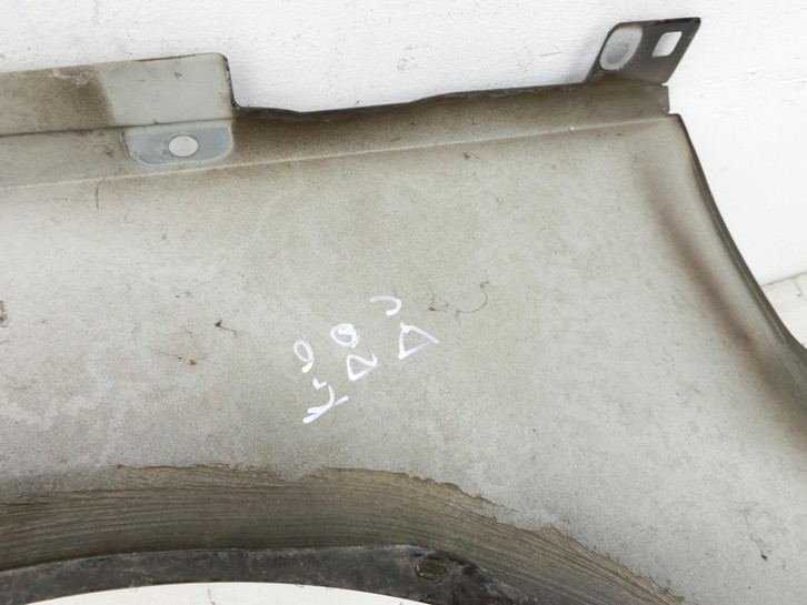 Audi A1 8X 10-14 Kotflügel Rechts Vorne 4U / Z8W Audi A1 8X 10-14 08.08.2011 8X0821106 gebraucht Vorschau 6