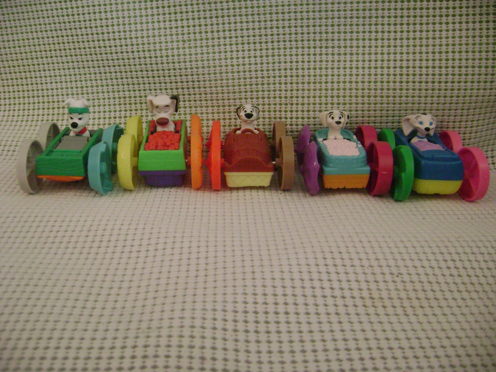 101 DALMATIANS Flip Cars McDonald's 1997 Disney toy LOT of 5 plastic 3