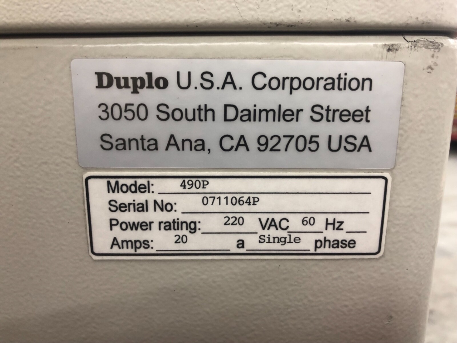 Duplo DocuCutter 490 Pro Hydraulic Paper Cutter Shear Hydraulic Refurbished 19”