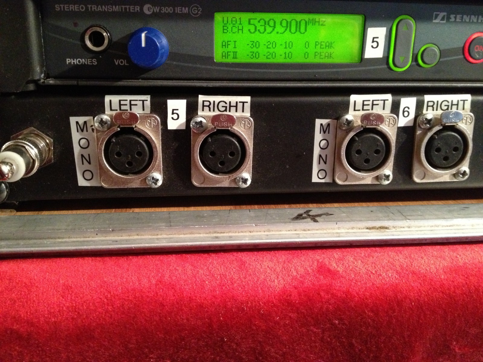 Mini Tour Pack Sennheiser ew300 IEM G2 (A) Frequency Range (518-554MHz) w/case