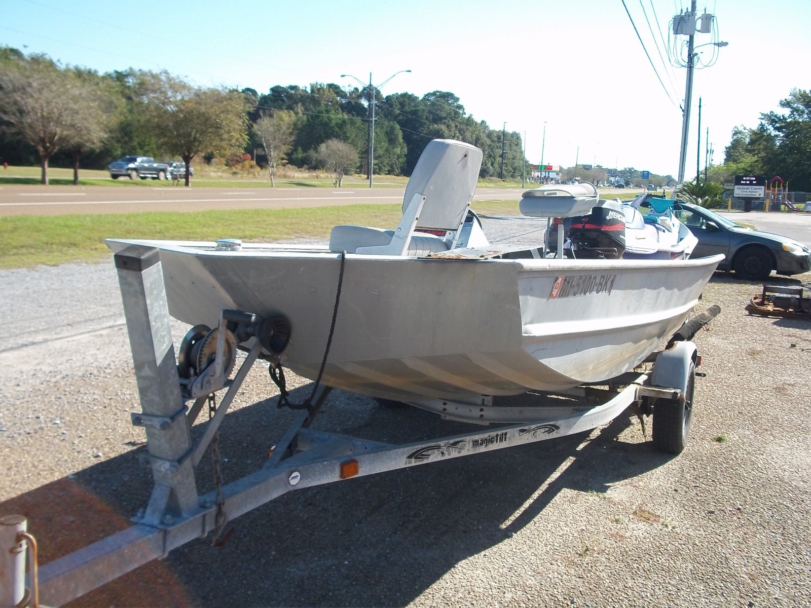 SEA ARK ALUMINUM BOAT ALL WELD 60” BOTTOM 16ft LONG NICE TRAILER 40hp 4 STROKE
