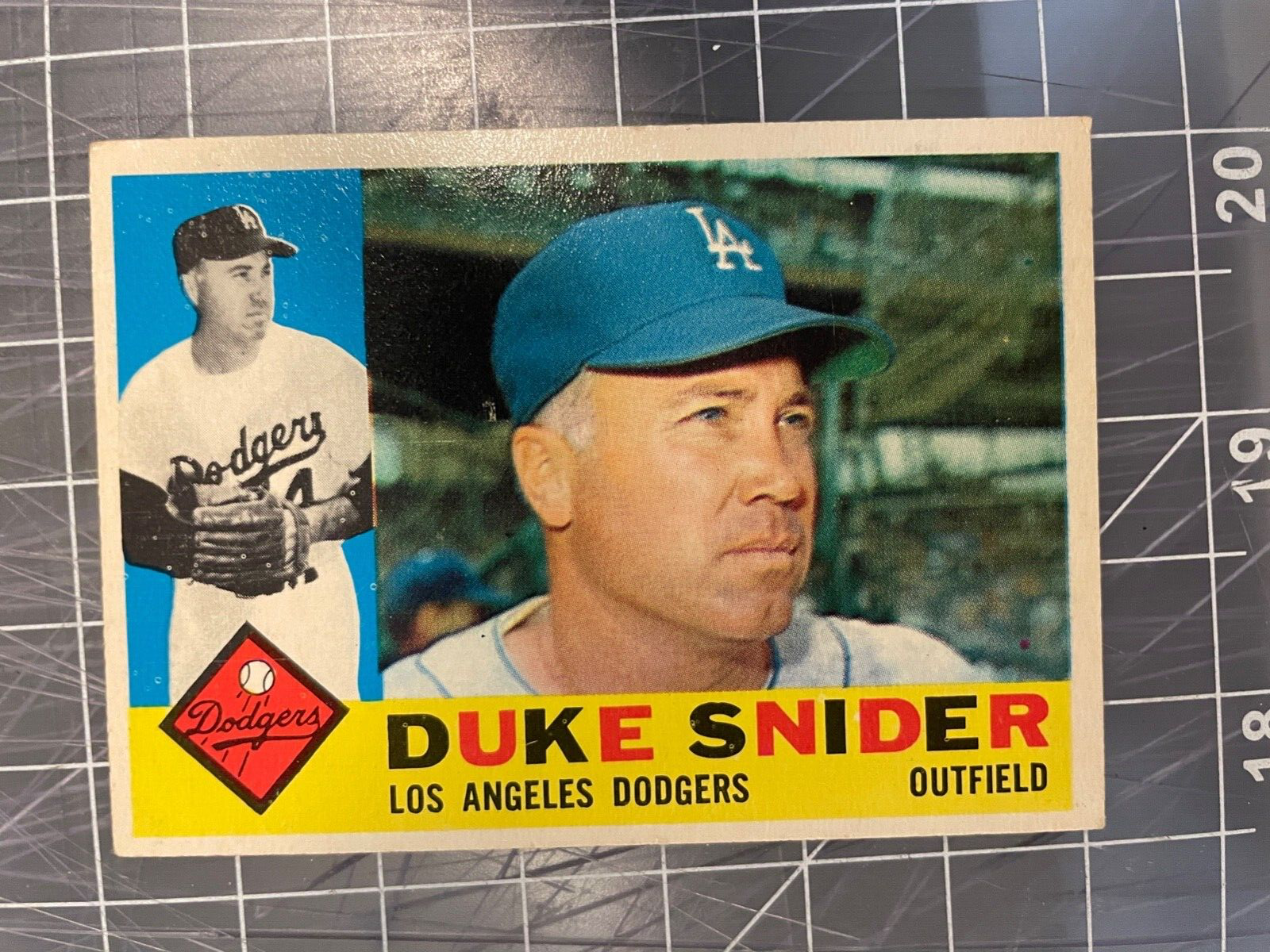 1960 TOPPS #493 DUKE SNIDER LOS ANGELES DODGERS BASEBALL