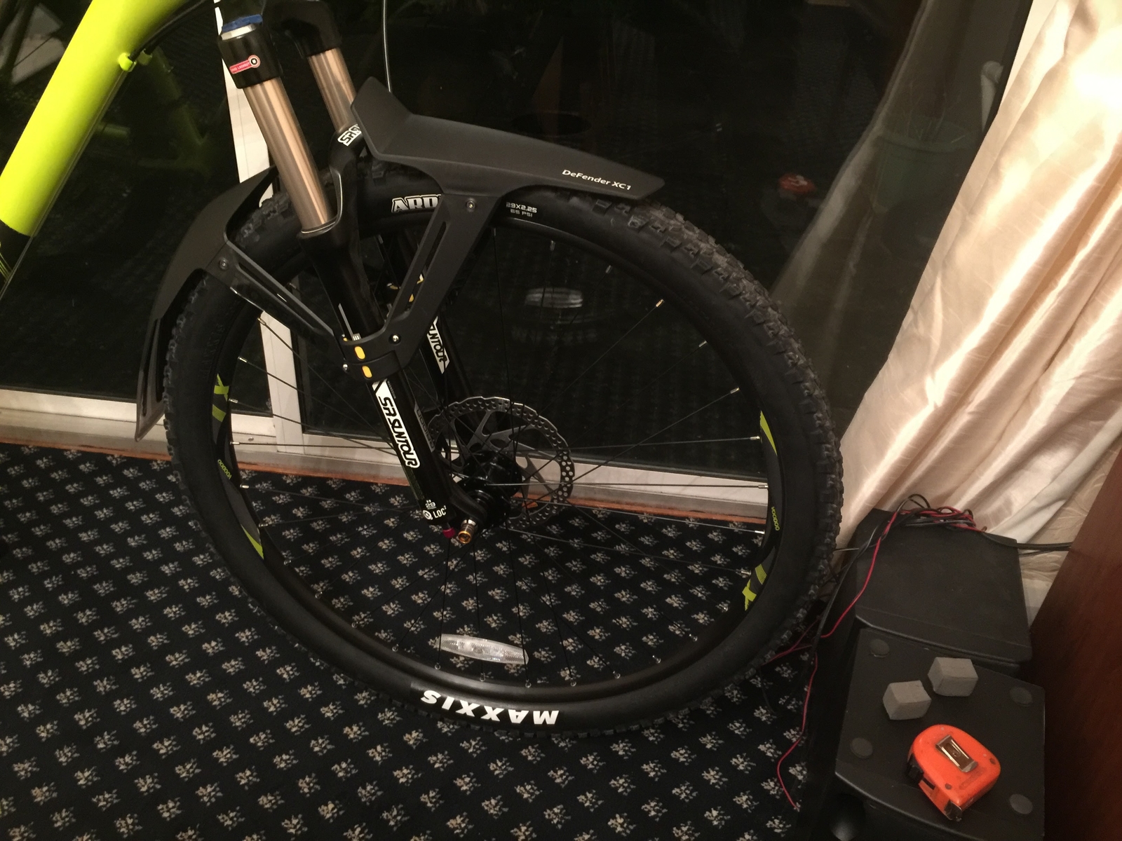 TOPEAK  SET ディフェンダー XC1 / XC11-29er セット Amazon | トピーク ディフェンダー XC1/XC11-29er セット
