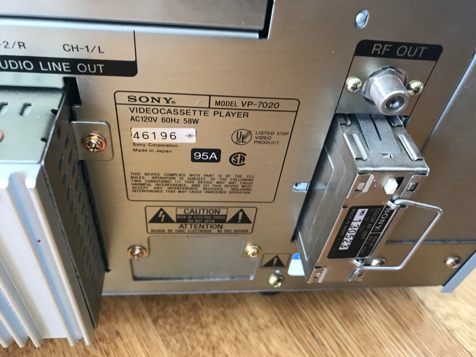 SONY UMATIC 3/4 TAPE VIDEO CASSETTE PLAYER U-MATIC VP-7020 VP7020 includes tape