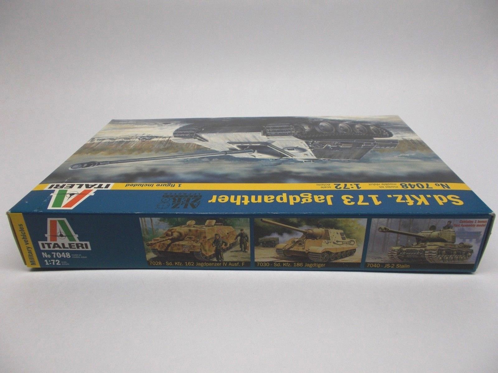 Italeri 1/72 Scale Model Kit WW-II German Jagdpanther Sd.Kfz.173 Tank Destroyer