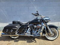 Harley-Davidson FLHRC ROAD KING CLASSIC. 1584cc 2007 model. EXTRAS GALORE!