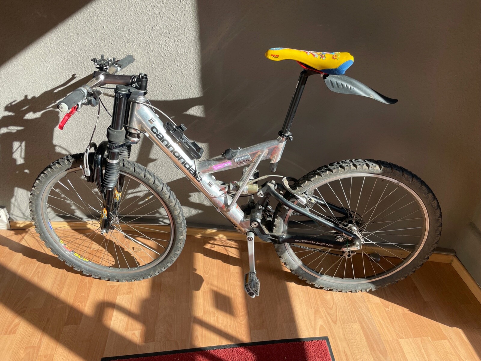 Cannondale Super V1000 superv active Shimano XTR Magura 10th
