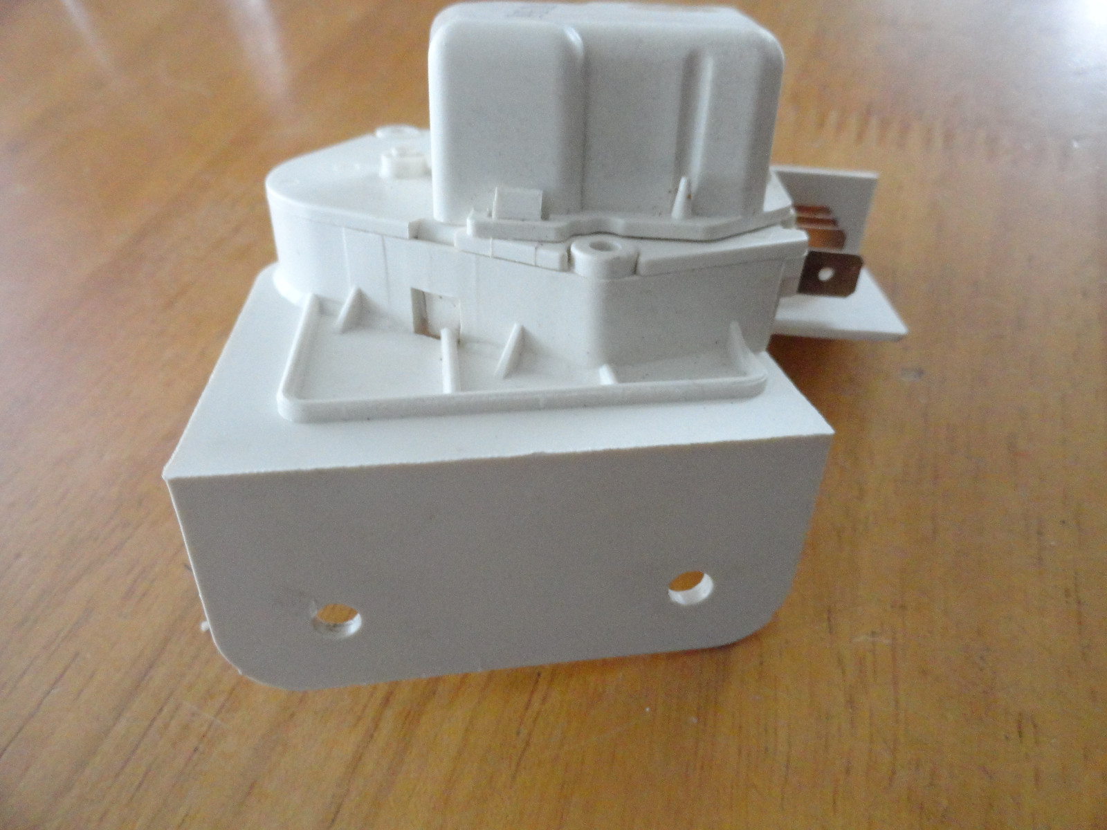 Defrost Timer for Frigidaire refrigerator, AP6799886, PS3502363, 297318010