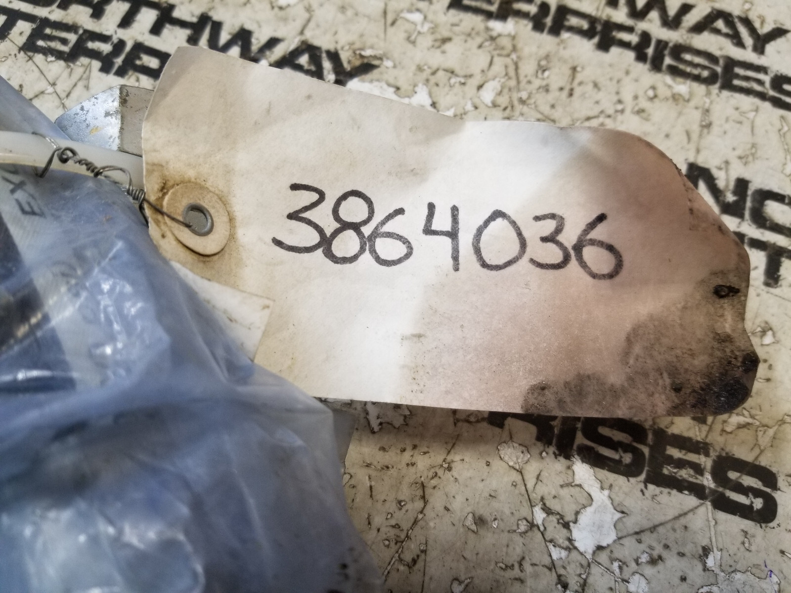 3864036 CUMMINS FLEXIBLE HOSE QSB 6.7 - Picture 5 of 6