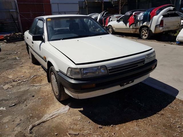 Toyota camry sv21