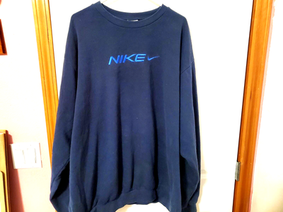Nike embroidered sale crewneck