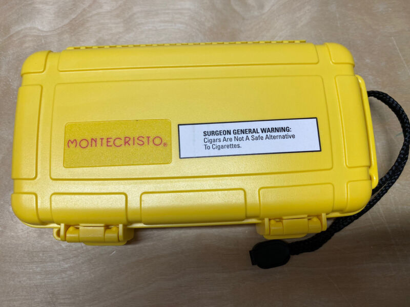 Montecristo Five Stick Cigar Travel Case Humidor - Yellow - New