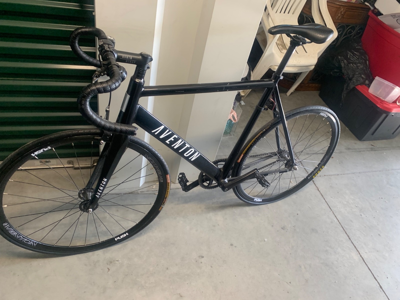 ピスト　シングル　アベントンAVENTON PIST SINGLE BIKE ピスト シングル アベントンAVENTON PIST SINGLE BIKE Aventon